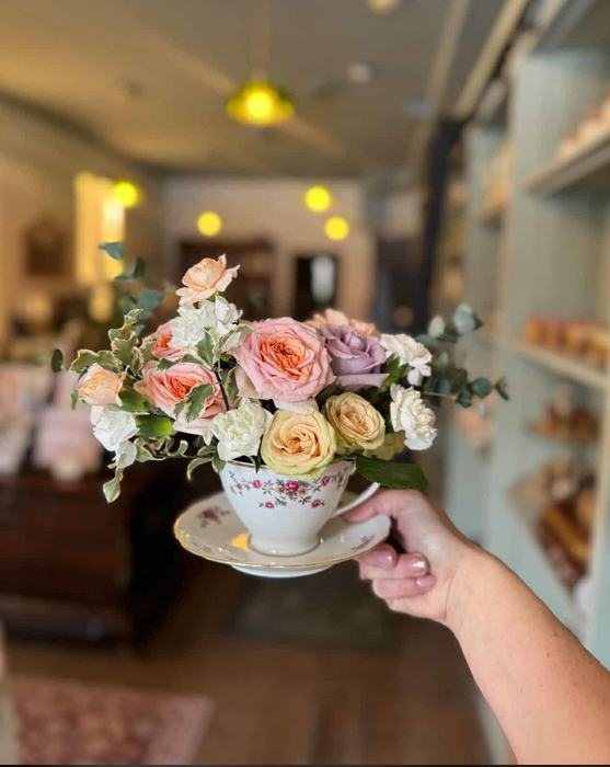 Petals and Pour Workshop - Thursday 9th April 6-8pm